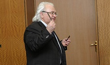 Доклад В. Петрика в Российской академии наук о новых научных и технологических разработках