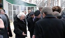 Посещение Всеволожской лаборатории В.И.Петрика Б.В.Грызловым и А.Б.Чубайсом 20.02.2009